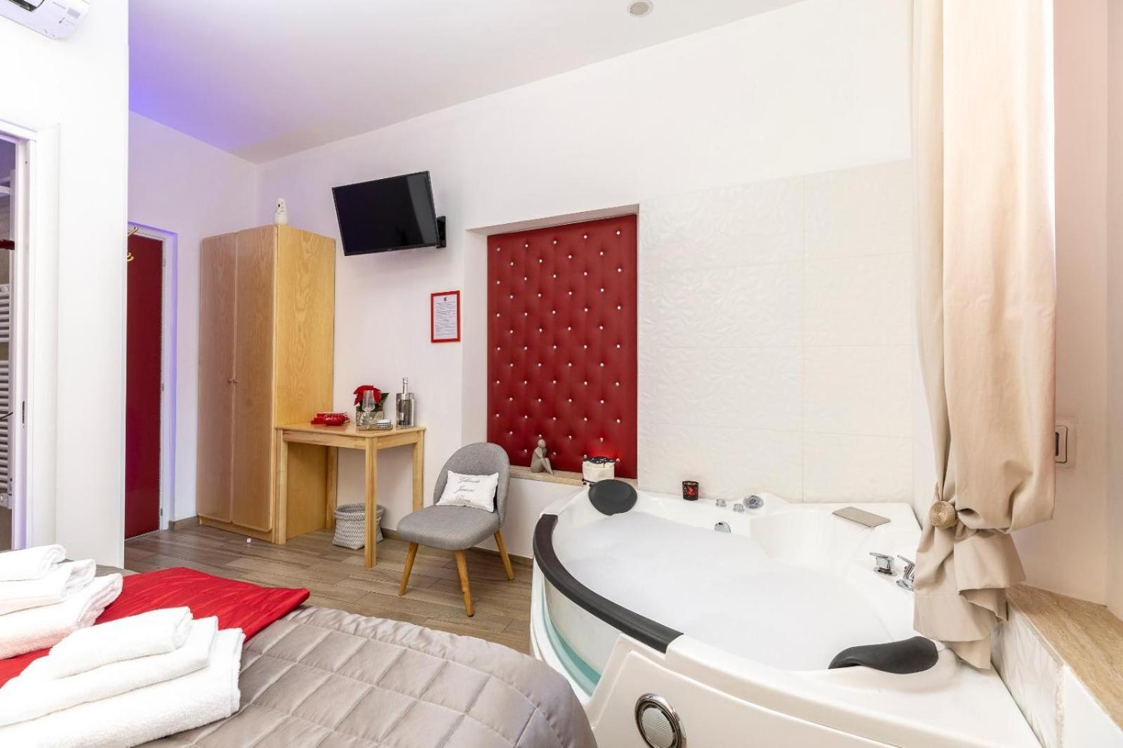 Gasthuis Flatinrome Trastevere Deluxe - Jacuzzi 3*
